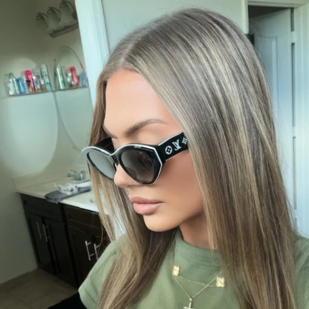 Louis Vuitton Black and White Sunglasses - Picture 2 of 10